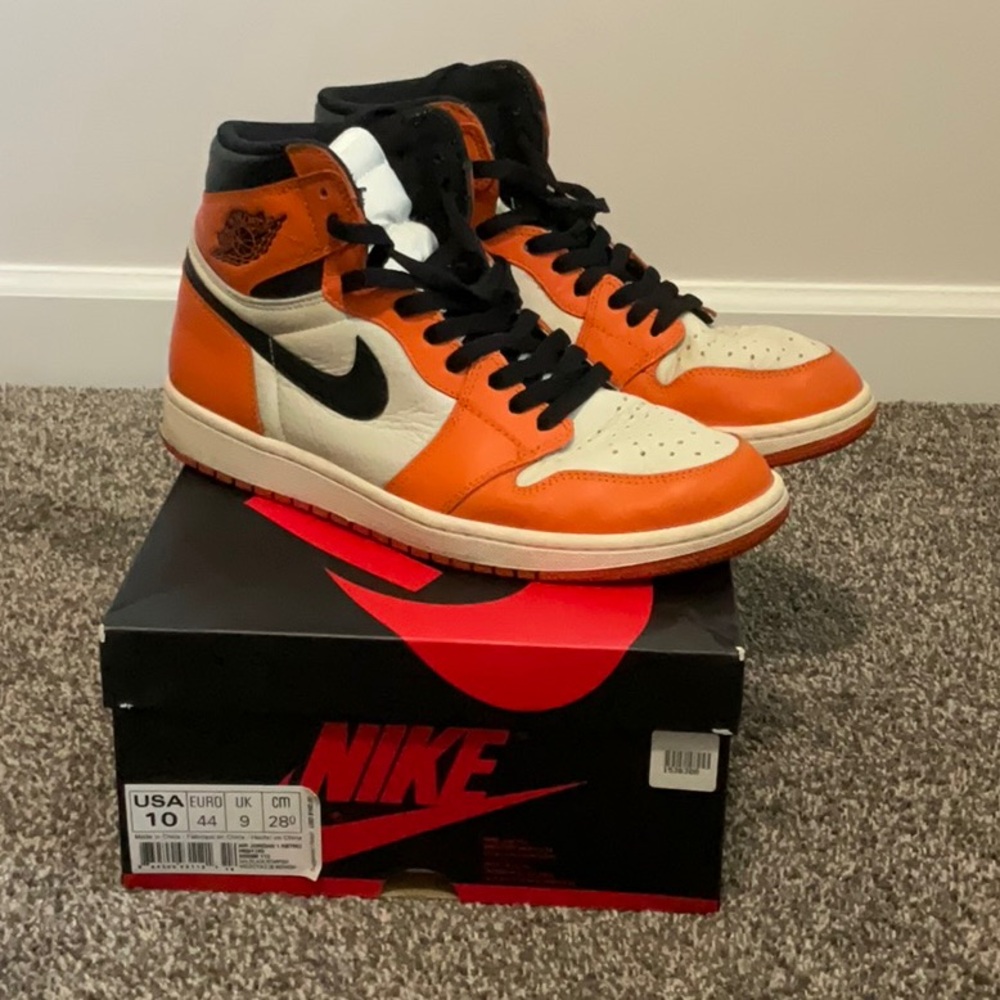 Nike Air Jordan 1 Retro High OG “Shattered Backboard Away”